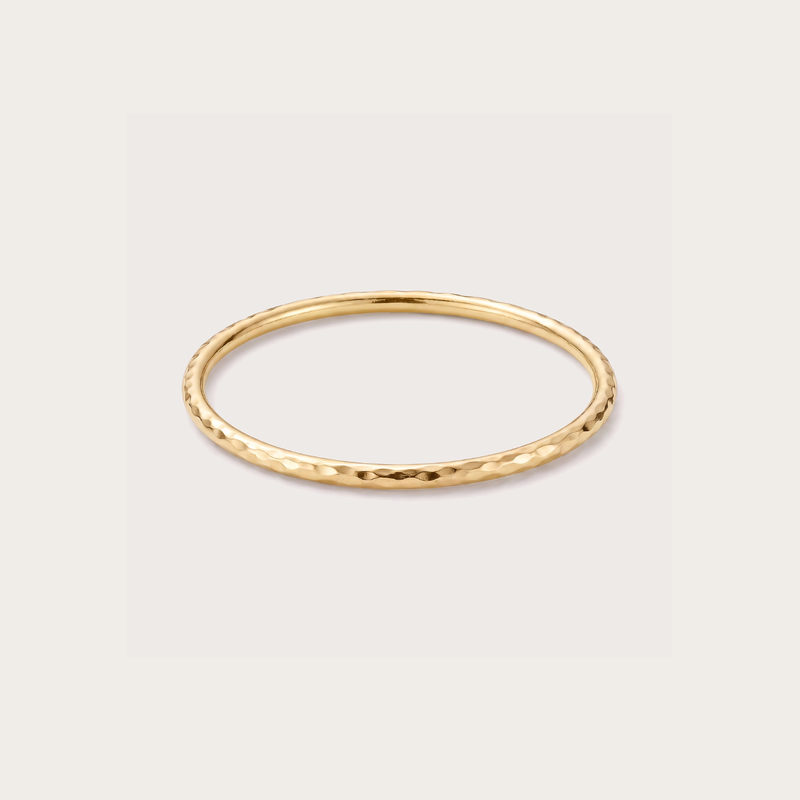 Hammered Ring in gold