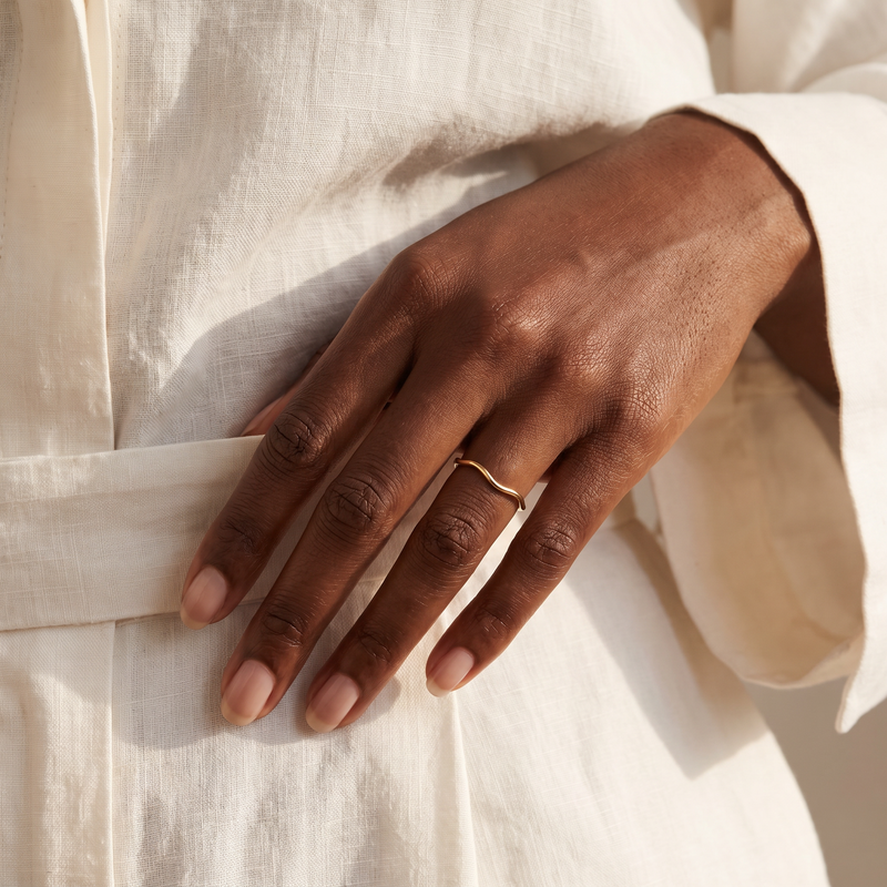 Mobius Ring in gold, worn on the hand