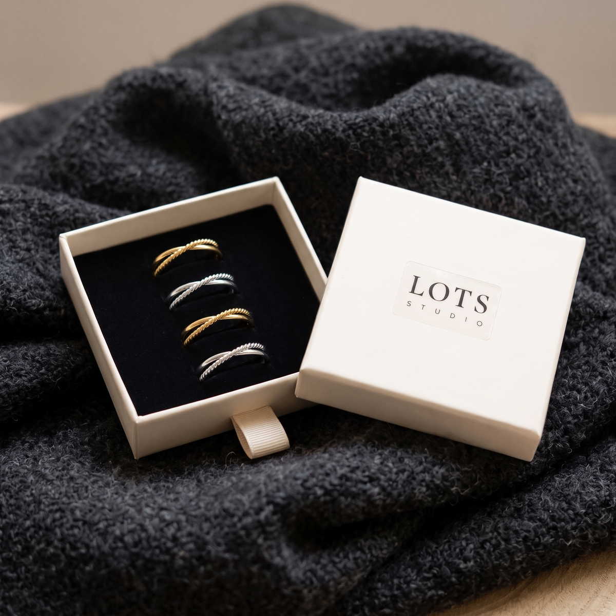 Thread Ring in the LOTS Studio gift box